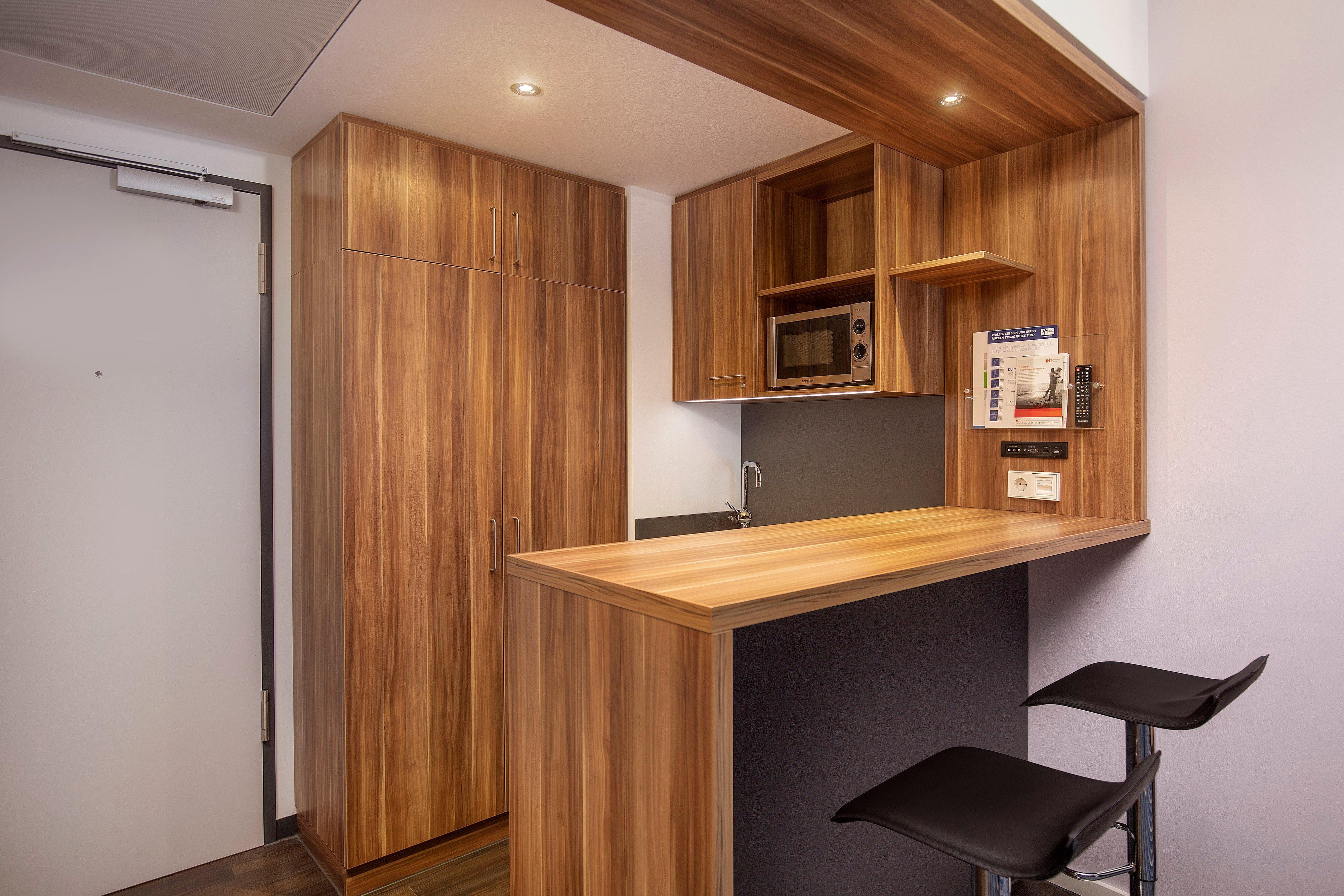 Holiday Inn Express Bremen Airport By Ihg Exterior foto