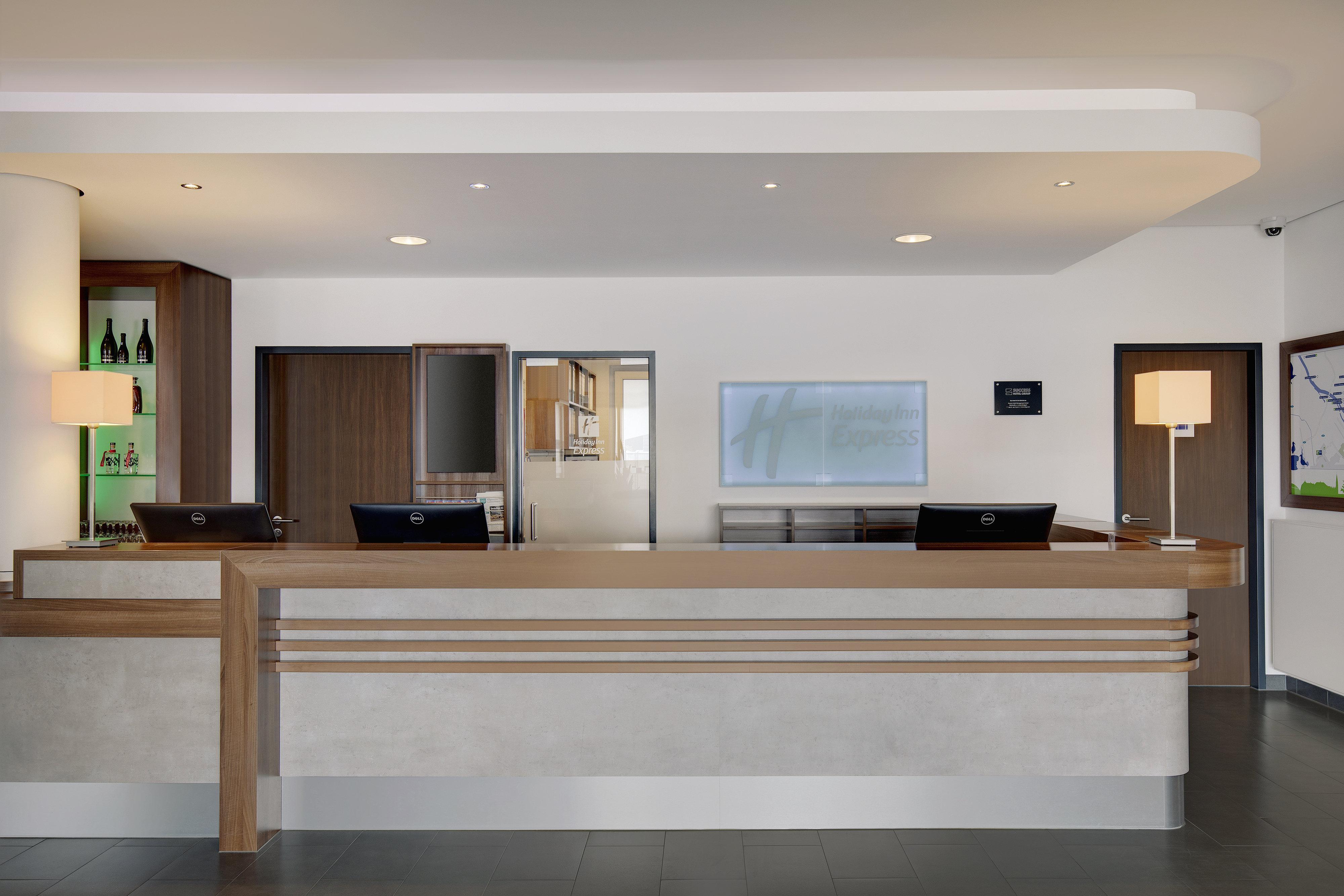 Holiday Inn Express Bremen Airport By Ihg Exterior foto
