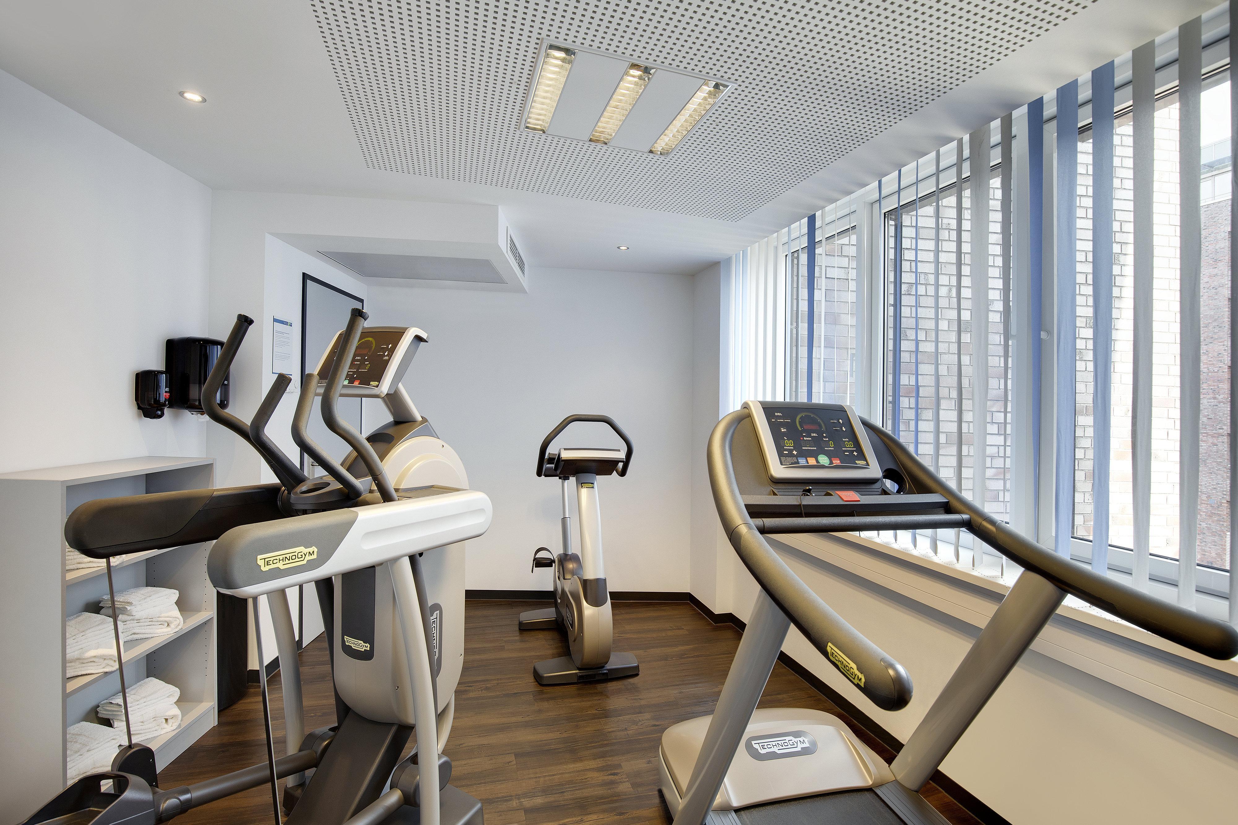 Holiday Inn Express Bremen Airport By Ihg Exterior foto