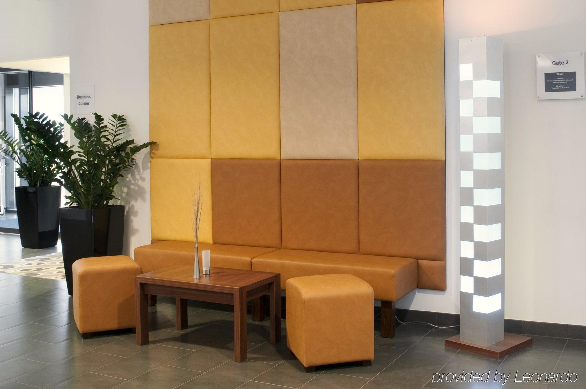 Holiday Inn Express Bremen Airport By Ihg Interior foto