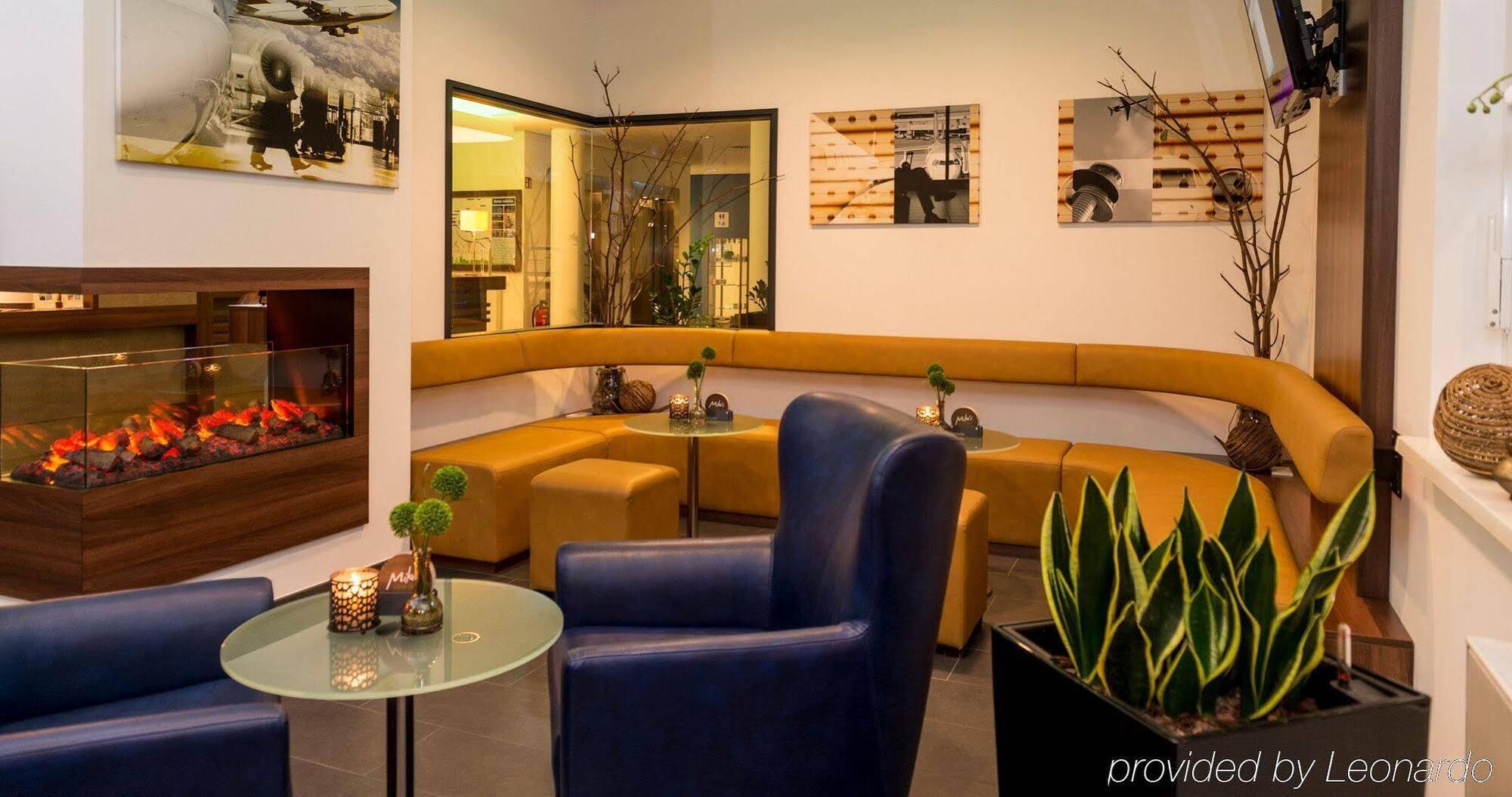 Holiday Inn Express Bremen Airport By Ihg Exterior foto